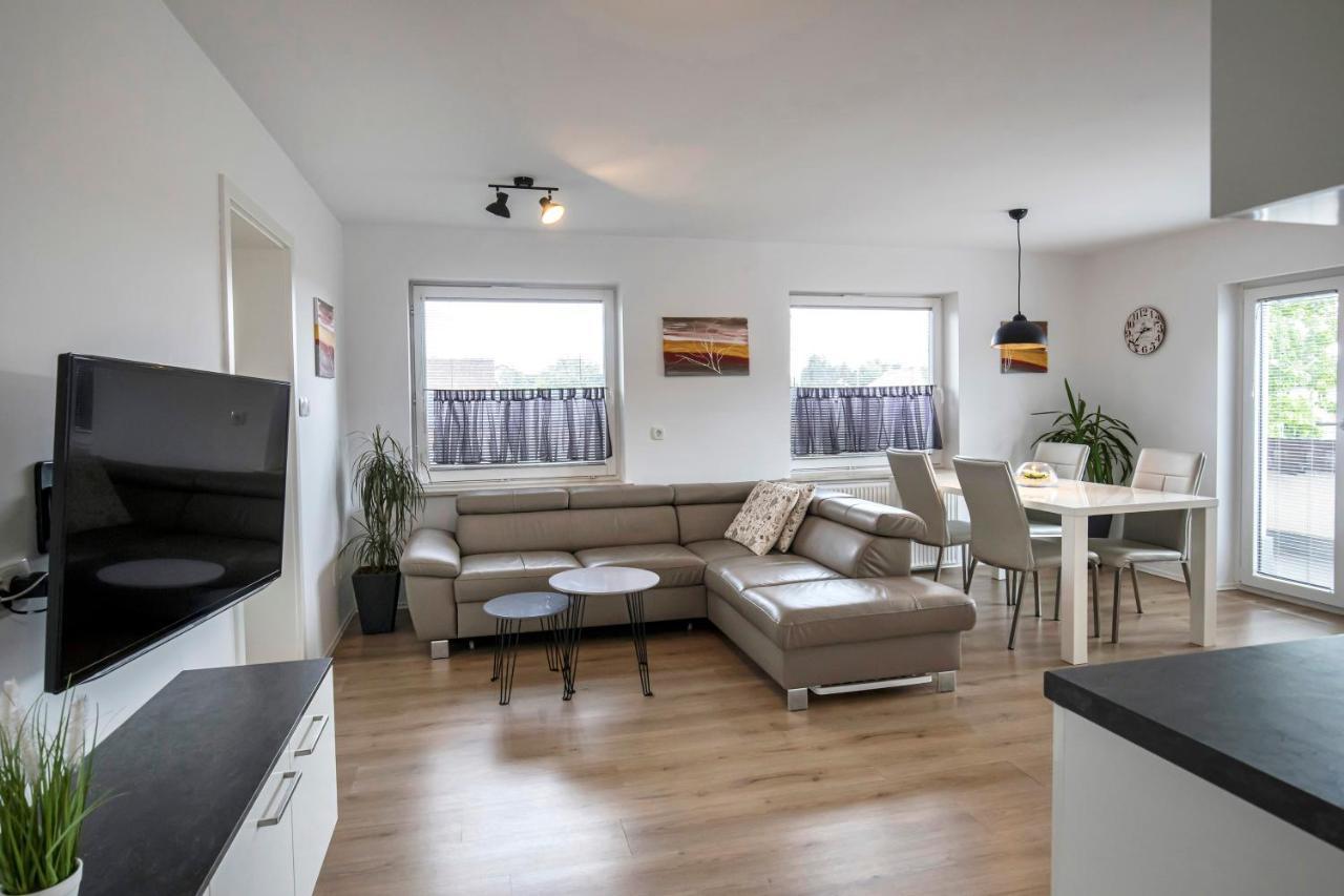 Apartments Vila Apolonia Ljubljana Eksteriør billede