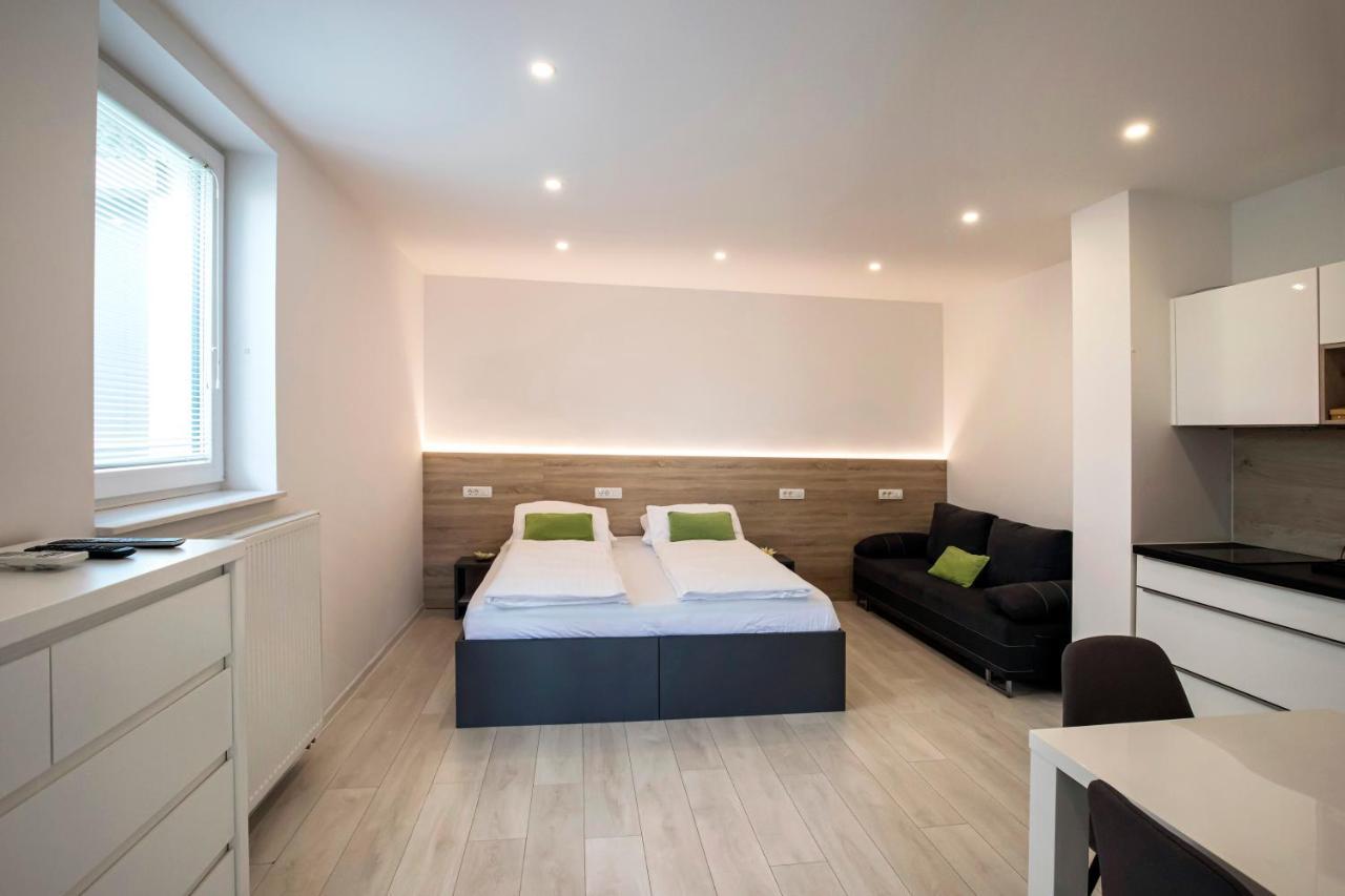 Apartments Vila Apolonia Ljubljana Eksteriør billede