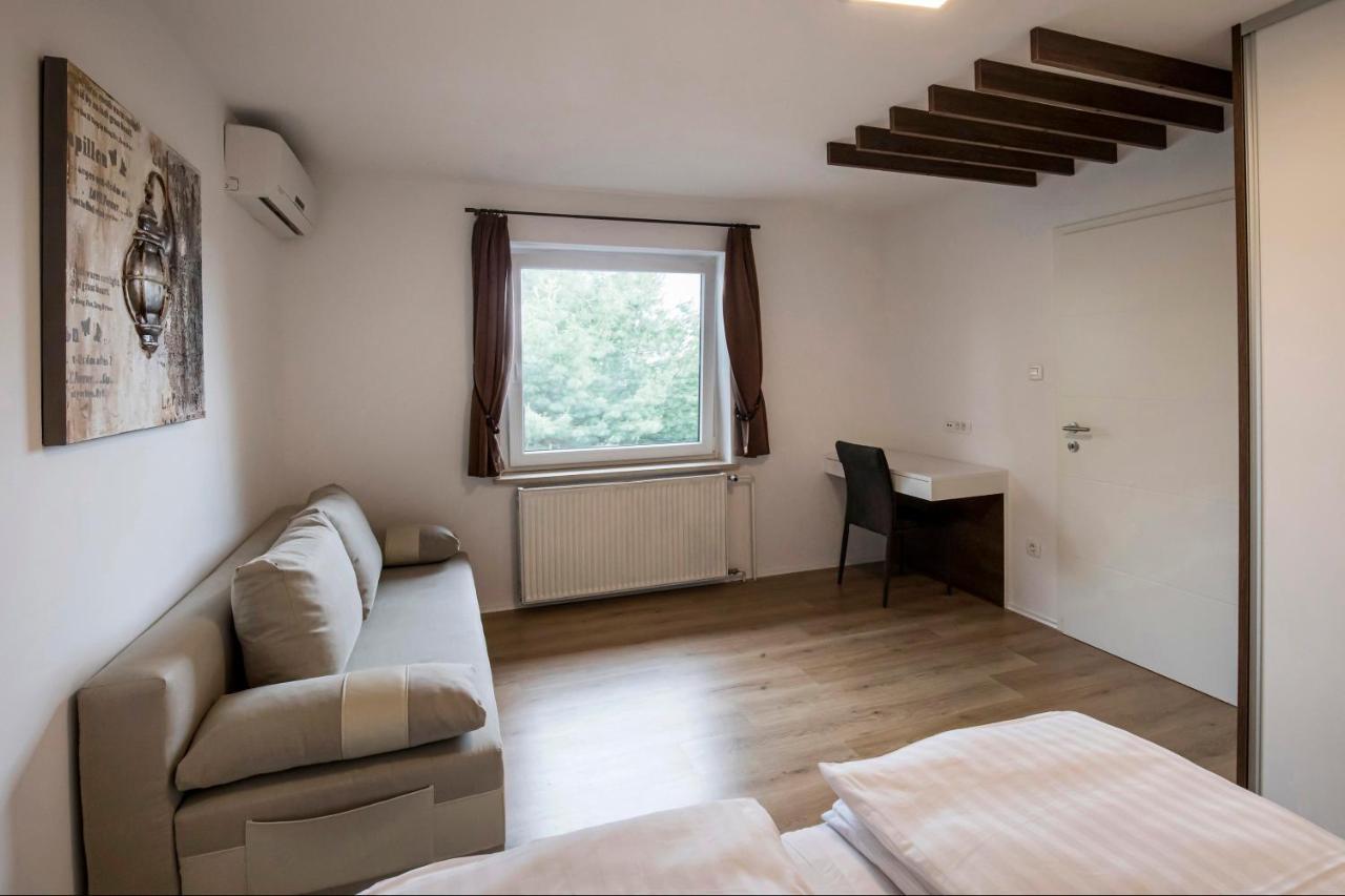 Apartments Vila Apolonia Ljubljana Eksteriør billede